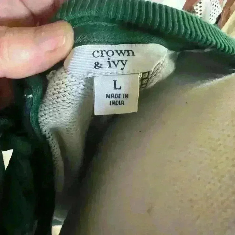 Crown and Ivy ladies sweater Large. Ties in back. Long sleeve NWOT. 100 % cotton - Picture 15 of 15